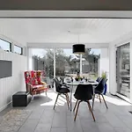 Clemence - 900m From The Sea By Interhome